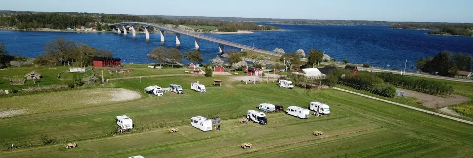 5 Stugor vid vattnet